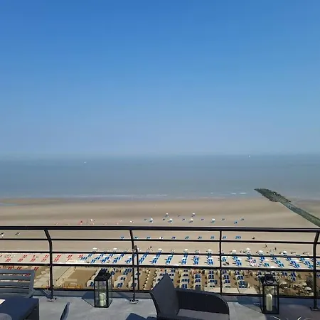 Penthouse En Front De ! *