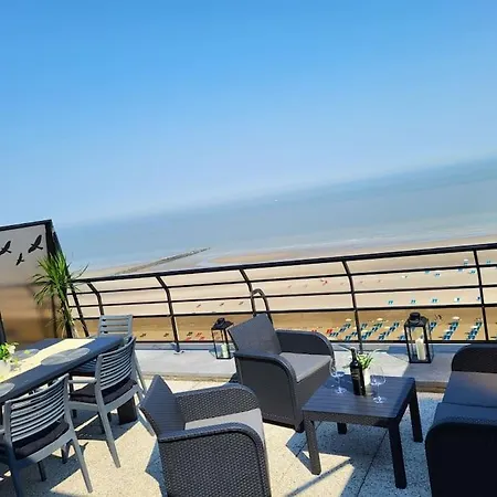Penthouse En Front De ! * Blankenberge