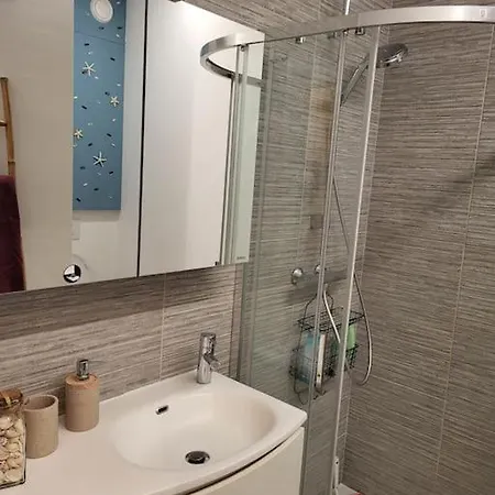 Διαμέρισμα Penthouse En Front De !