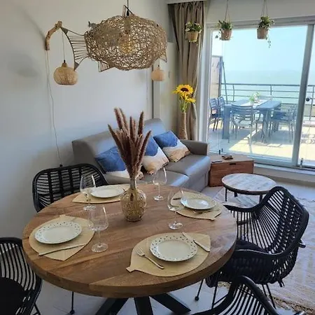 Penthouse En Front De ! *